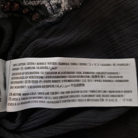 Hollister Size L Navy 3/4 Bell Sleeve Embroidered Cropped Blouse - Picture 3 of 10